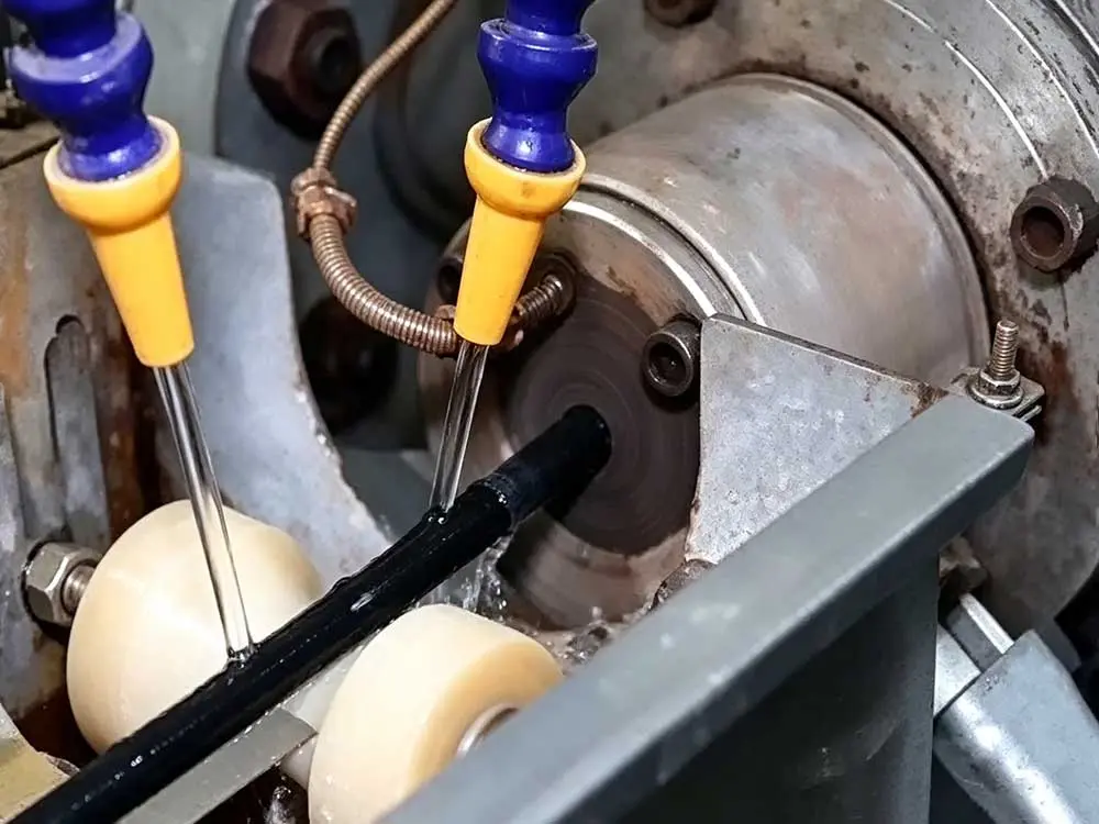 Otomotiv hortum montajı için otomatik ekipmanla yapılan hassas işleme parçası